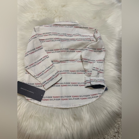 NWT TOMMY HILFIGER Baby Boys Long Sleeve Button-Front Shirt and Joggers - Picture 3 of 7